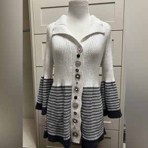 PURE Brand HandKnit Sweater Size S/M